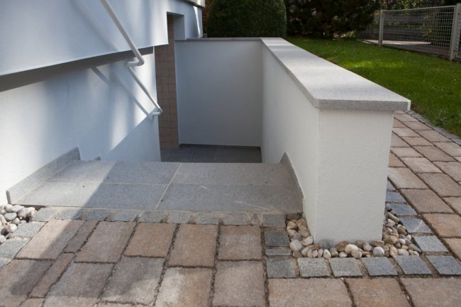 schöne Natursteinmauern aus dem Allgäu