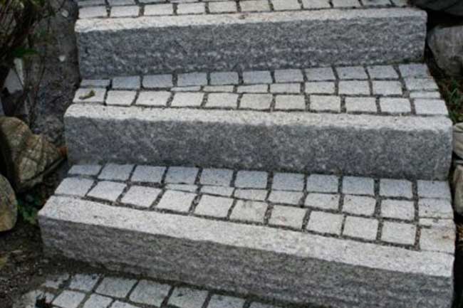 schöne Natursteinmauern aus dem Allgäu